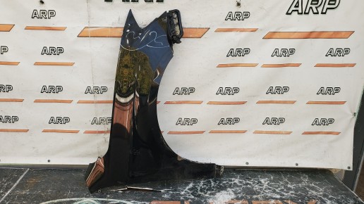 Крыло переднее правое Volkswagen Passat B7 2011-2015