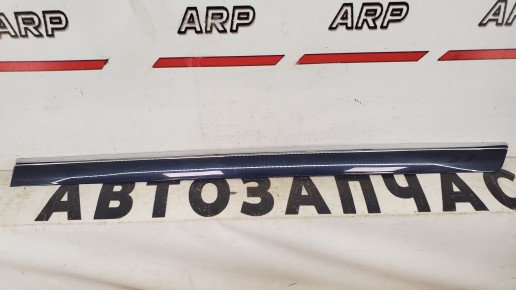 Молдинг двери задней левой Audi A8 D3 Lоng 2004-2010