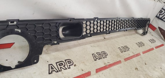 Решетка переднего бампера Chevrolet Niva 2009-2020