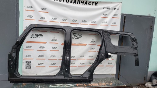 Боковина кузова левая Hummer H3 2005-2010