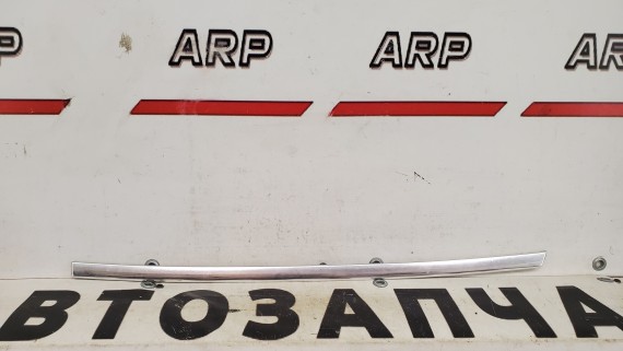 Молдинг двери задней правой  Opel Astra J 2009-2015