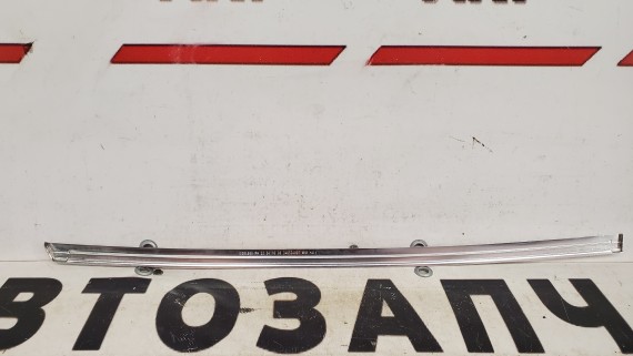 Молдинг двери задней правой  Opel Astra J 2009-2015