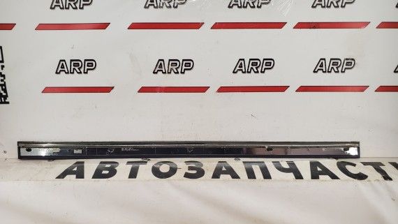 Молдинг двери передней левой Audi A8 D3 2004-2010