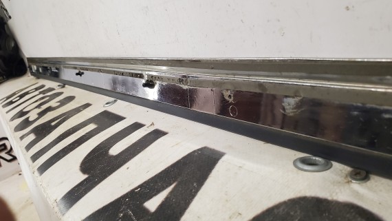 Молдинг двери передней левой Audi A8 D3 2004-2010