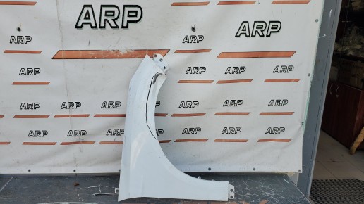 Крыло переднее правое Ford Focus 3 2011-2019