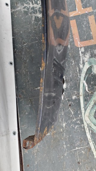 Крыло переднее левое Mercedes-Benz C-Class W203 2000–2006