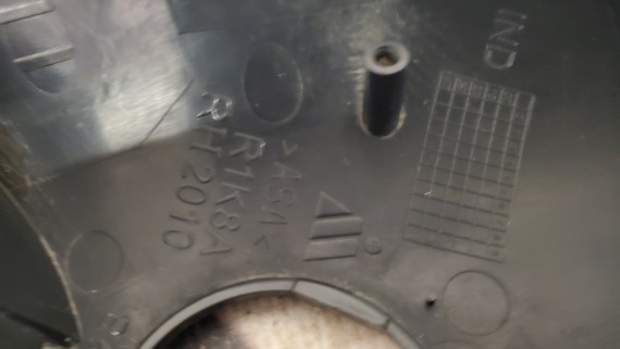 Крышка зеркала правая нижняя XC60 2013-2017