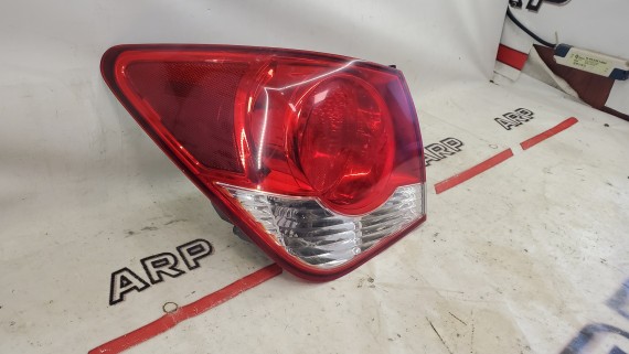 Фонарь задний левый Chevrolet Cruze J300 2009–2016