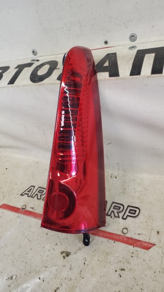 Фонарь задний правый Lada Largus 2012-2021