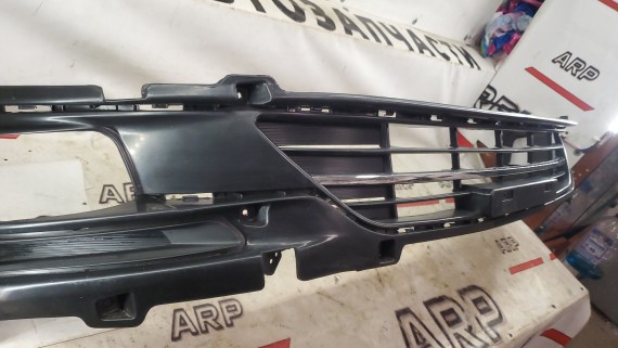 Решетка в бампер Kia Rio 3 2011-2017