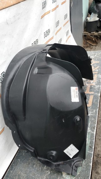 Подкрылок передн левый Renault Duster 2015-2021