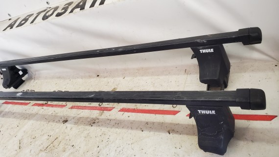 Багажник на крышу THULE