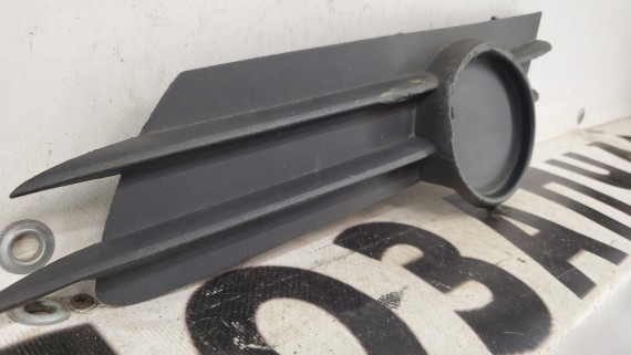 Заглушка противотуманной фары левая Opel Corsa D 2006-2010