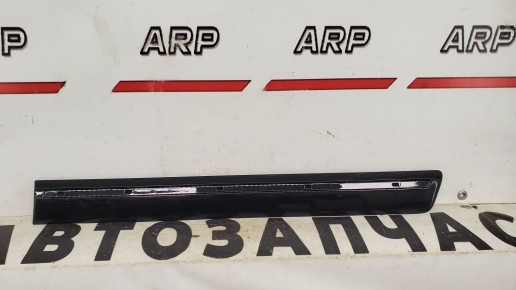 Молдинг двери задний левый Mercedes-Benz E-Class W210 1999-2002