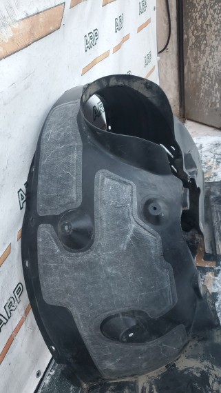 Подкрылок передний правый BMW X1 F48 2015-2019