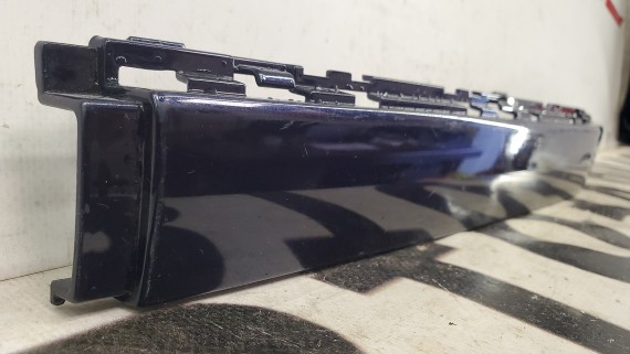 Молдинг переднего бампера центральный BMW 7 E65/66 2001-2008