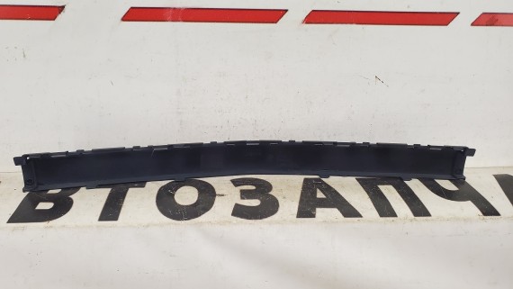 Молдинг переднего бампера центральный BMW 7 E65/66 2001-2008