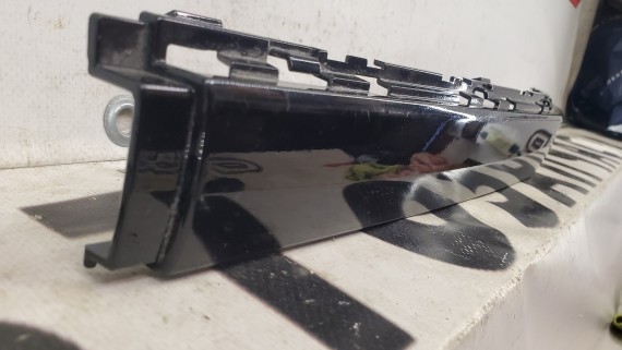 Молдинг переднего бампера центральный BMW 7 E65/66 2001-2008