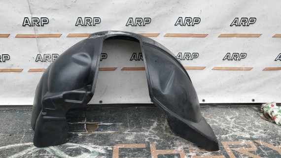 Подкрылок передний правый Lada Largus 2012-н.в