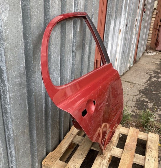 Дверь задняя правая Nissan Micra 3 K12E с 2002-2010г