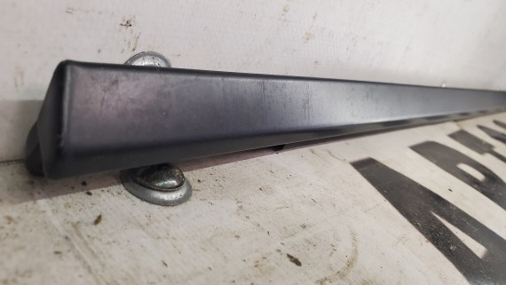 Бархотка двeри пеpедней левой Роrschе Mаcan 1 2014-2019