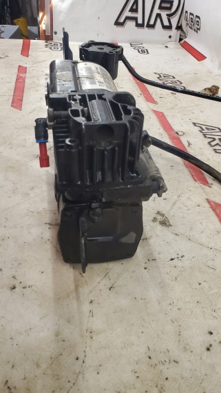 Компрессор подвески Porsche Cayenne Volkswagen Touareg 1 2002-2010