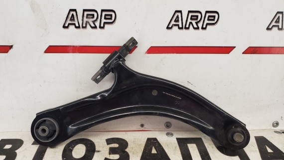 Рычаг передний правый Nissan Qashqai J10 Renault Koleos 2 2006-2013