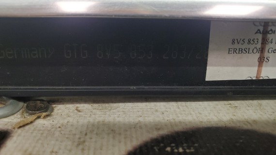 Молдинг стекла двери передний правый Audi A3 8V 2012-2020