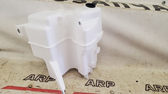 Бачок омывателя Toyota Camry XV70 2017-2021