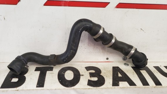 Патрубок радиатора Volkswagen Touareg 2 NF Porsche Cayenne 2010-2018