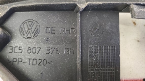 Кронштейн заднего бампера правый Volkswagen Passat B6 2005-2011