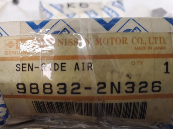 Датчик AIR BAG средней стойки правый Nissan Almera N15 1995-2000