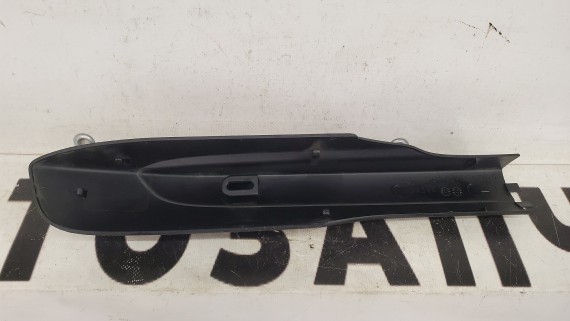 Крышка рейлинга задняя левая Toyota Sienna 3 2010-2020