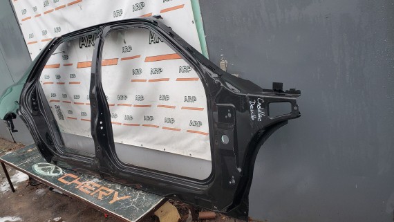 Боковина кузова правая Cadillac Deville 10 1999-2005