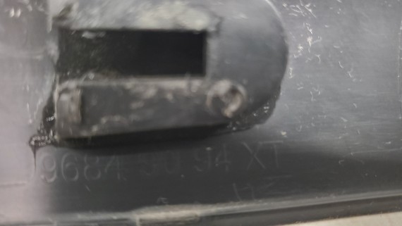 Накладка двери задняя правая Peugeot 3008 2009-2016