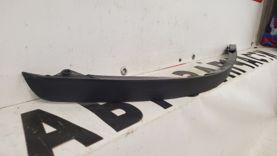 Юбка переднего бампера правая Toyota Yaris 2005-2011