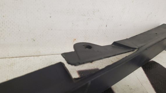Юбка переднего бампера правая Toyota Yaris 2005-2011