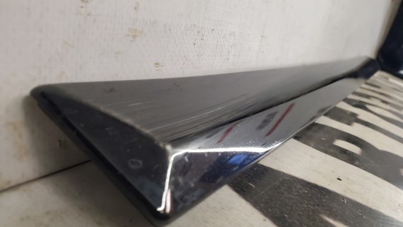 Накладка двери задняя правая BMW X7 G07 2018-н.в 