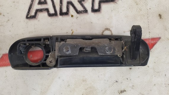 Ручка двери багажника наружная Mitsubishi Colt 6 2003-2012