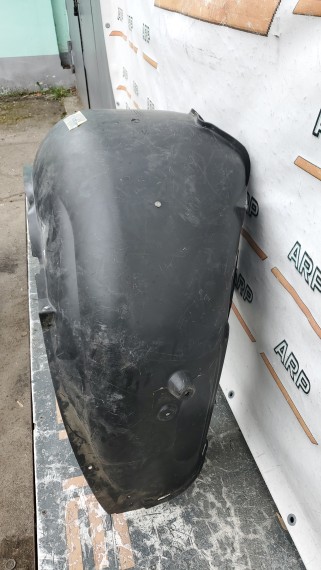 Подкрылок задний левый BMW 7 E65 2001-2005