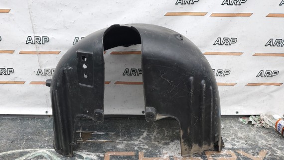 Подкрылок задний левый BMW 7 E65 2001-2005