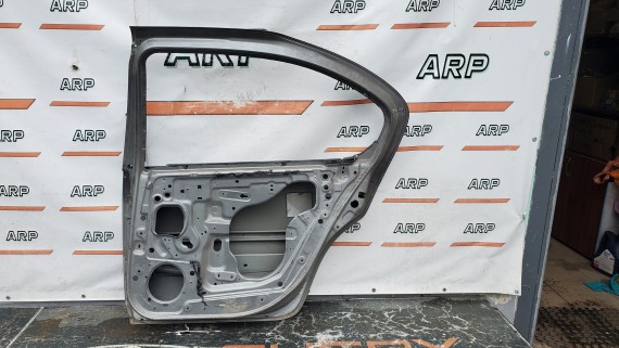 Дверь задняя правая Nissan Maxima Cefiro A33 1998-2006