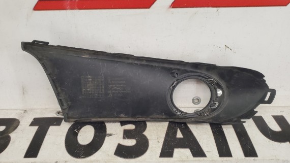 Накладка левой противотуманной фары Volkswagen Polo 2010-2014