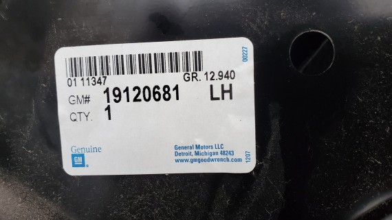Боковина левая Cadillac SRX 1 2003-2010