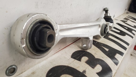 Рычаг подвески передний правый Audi A4, A6, A8, Volkswagen Passat B5 1996-2008