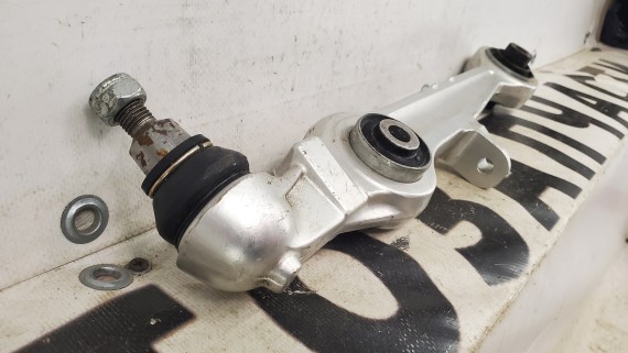 Рычаг подвески передний правый Audi A4, A6, A8, Volkswagen Passat B5 1996-2008