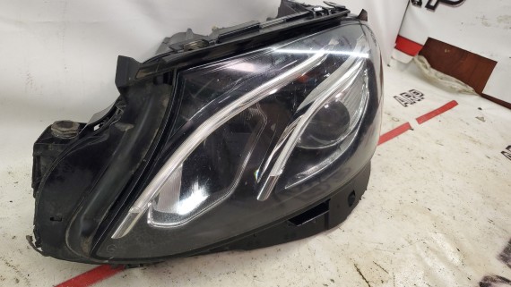 Фара левая Mercedes-Benz E-class W213 2016-2020