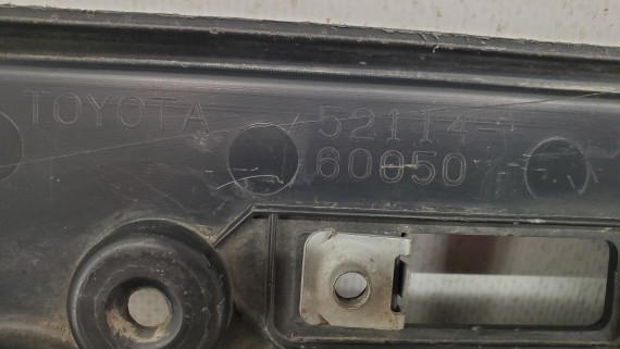 Площадка под номер Toyota Land Cruiser 200 2008-2012