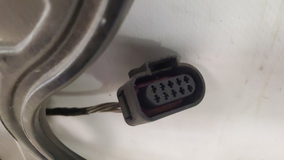 Корпус стеклоподъемника передний правый Volkswagen Passat B7 2011-2015