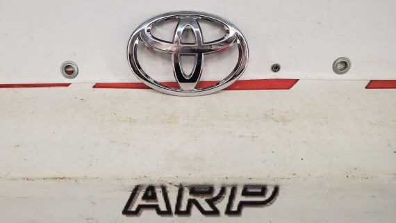 Эмблема багажника Toyota Camry V40 2006–2011